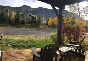 Condo, 2 habitaciones (Snowcreek #883 Phase V) | Vista desde la propiedad