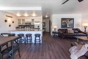 Condo, 3 Bedrooms (Village at White Mountain Lodge #2230) | In-room dining - Village 2230 White Mountain Lodge (Mammoth Lakes)
