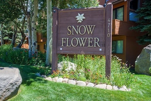 Townhome, 3 Bedrooms (Snowflower #62) | Exterior detail