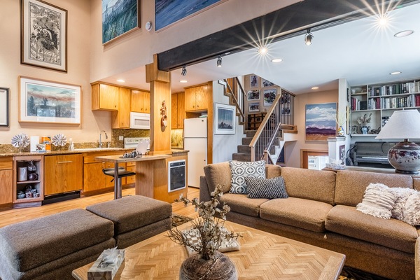 Flat-screen TV, fireplace, DVD player, foosball
