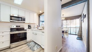 Fridge, microwave, oven, stovetop - Bright & Mountain Family Condo. Walk to Canyon Lodge and Upgraded! (Mammoth Lakes)