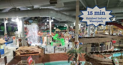 Panoraamanäkymät järvelle! Yksityinen ranta! Erinomainen talo !! Veneet ja muut!