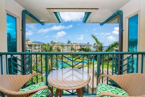 Property grounds - 1 Bdrm Top Floor with Pool & Ocean View (Kapaa)