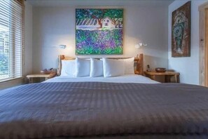 Condo, 2 Bedrooms, Mountain View (Juniper Springs Lodge #426) | 2 bedrooms, minibar, individually decorated, free WiFi