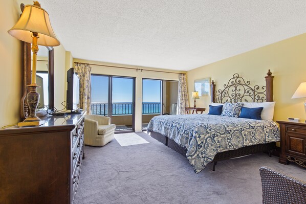 2 bedrooms, iron/ironing board, Internet, bed sheets