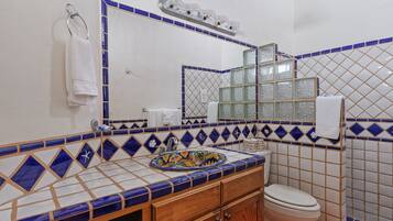 Shower, towels