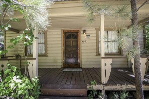 Cabin, 3 Bedrooms | Exterior - Mountain Air 3 Bedroom Cabin by RedAwning (Big Bear Lake)