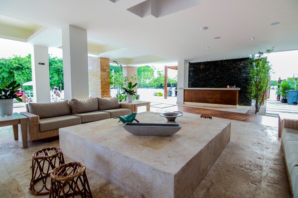 Lobby sitting area - Beach Rock Condo Boutique (Punta Cana)
