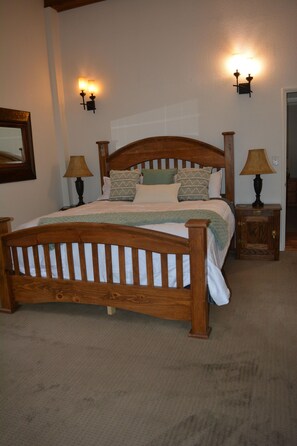 Condo, 3 Bedrooms | 3 bedrooms, free WiFi