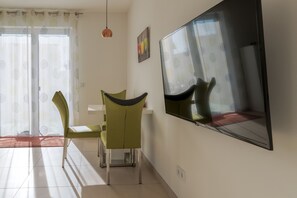 Dining - Modern apartment in a quiet location (Bischberg)