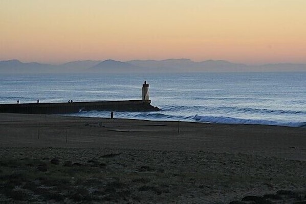 On the beach - <- DIRECT on this BEACH, bright; SEA VIEW. T2 ***** 42m2 + TERRACE + WIFI garage (Capbreton)