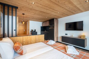 1 bedroom, in-room safe, soundproofing, iron/ironing board