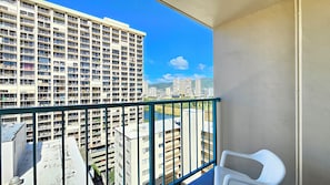 Property grounds - 15th Floor - Heart of Waikiki with Balcony Sleeps 4 (Honolulu)