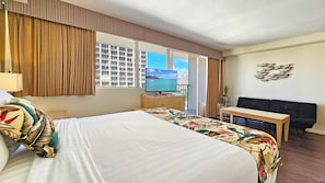Desk, iron/ironing board, WiFi, bed sheets