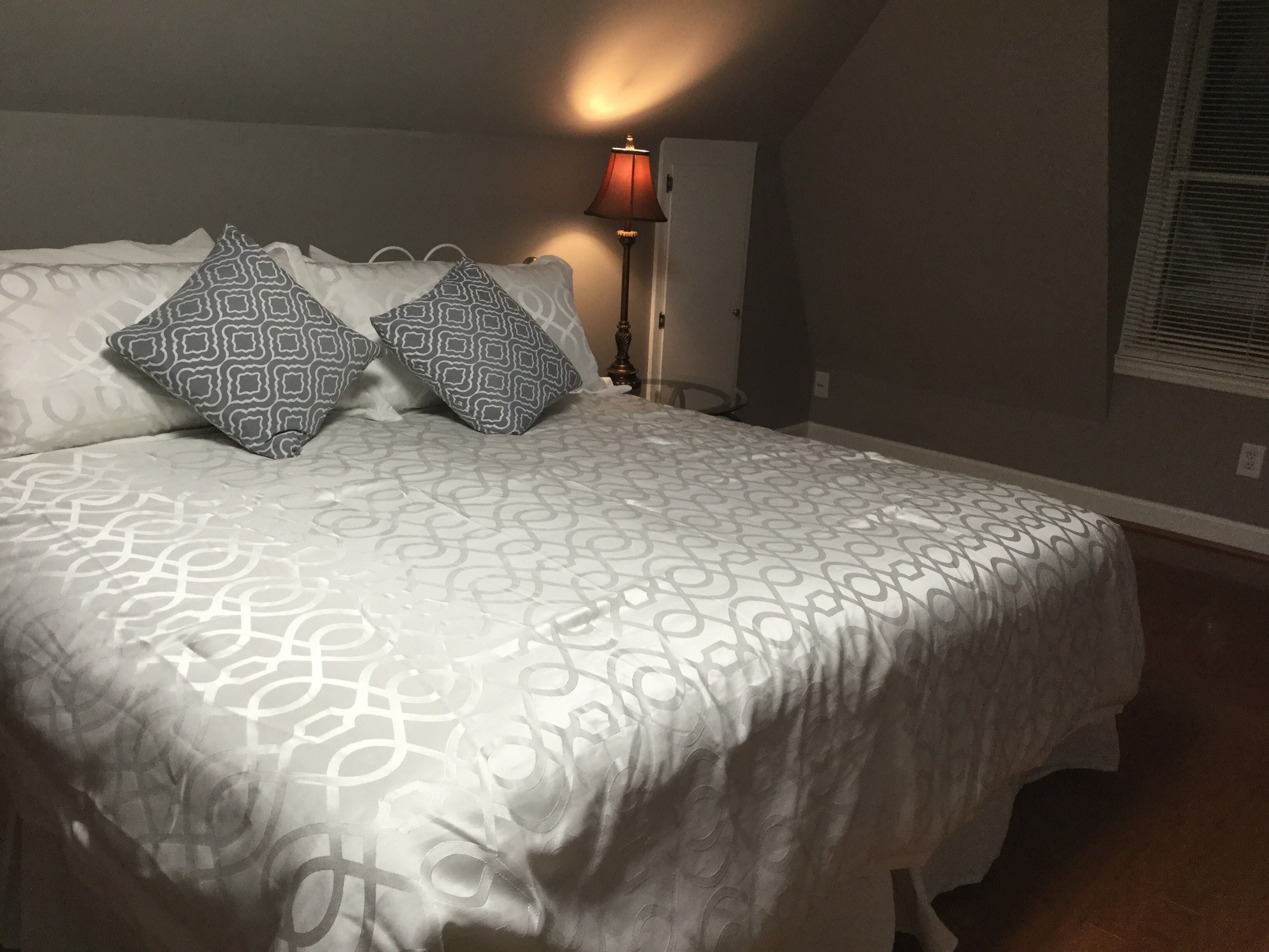 1 室のベッドルーム、デスク、アイロン / アイロン台、WiFi