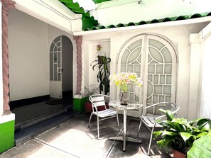 Terrace/patio - Distrito Condesa Rooms and Studios (Mexico City)