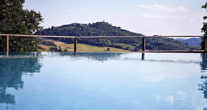 Mittelalterliches Bauernhaus aus Stein, Swimmingpool, Aussicht, Grill, WLAN, Zimmer mit Bad und Klimaanlage