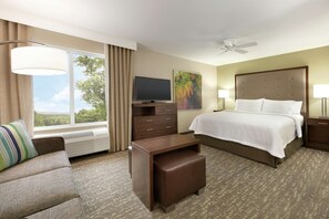 Egyptian cotton sheets, premium bedding, in-room safe, desk - Homewood Suites by Hilton Hartford Manchester (Manchester)