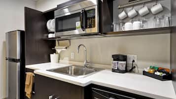 Egyptian cotton sheets, premium bedding, desk, laptop workspace
