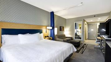 Studio Suite, 1 Tempat Tidur King, Bebas Asap Rokok | Seprai katun Mesir, seprai premium, dan meja kerja