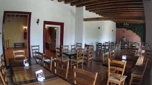 Daily continental breakfast (MXN 95 per person)