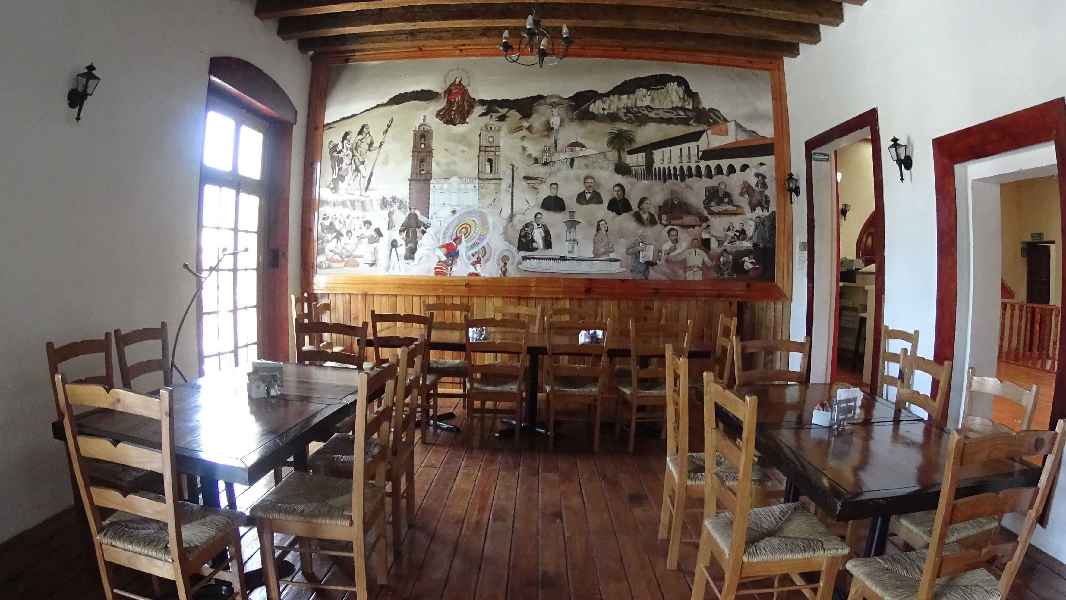 breakfast and brunch served, regional cuisine