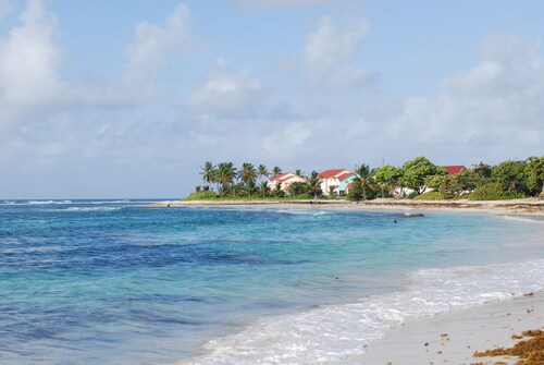 T3 in der DR Kongo Residence Crystal Beach mit direktem Zugang zum Strand und 2 Swimmingpools