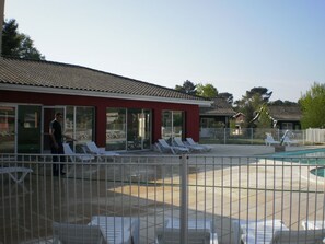 Indoor pool, outdoor pool