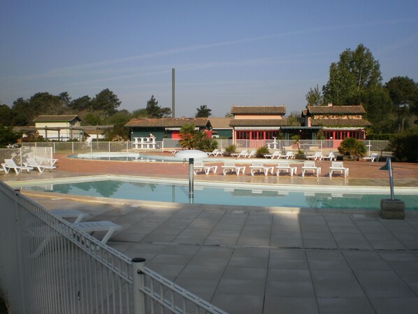 Indendørs pool, udendørs pool