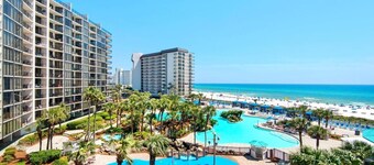 Sea La Vie - NEWLY RENOVATED - On the Beach at First Class Edgewater Resort