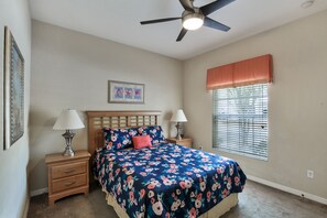 4 dormitorios, escritorio, tabla de planchar con plancha y wifi gratis