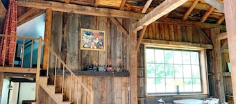 Historic Renovated Barn at Boorn Brook Farm - Manchester Vermont