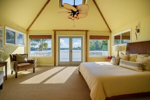 4 habitaciones, tabla de planchar con plancha, cuna de viaje y wifi 