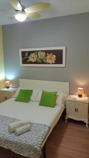 2 bedrooms, iron/ironing board, free WiFi, bed sheets