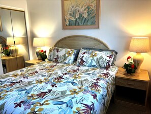 1 bedroom, in-room safe, desk, iron/ironing board