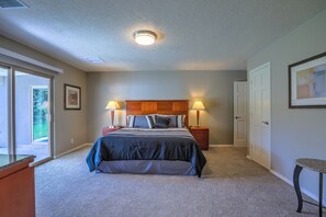 3 dormitorios, tabla de planchar con plancha, wifi gratis y ropa de cama