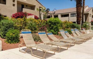 Terrace/patio - It’s all about the perfect location! (Palm Springs)