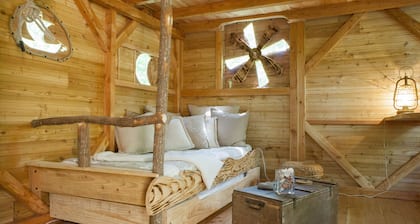 Fisherman Tree house & SPA - France Loire Valley - for Family / with confort