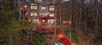 INSIDE 2000 acre Lake Norman State Park; Kayaks, Canoes, Theater, Pool Table
