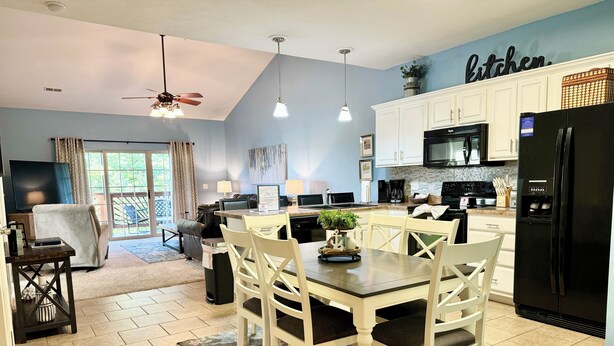 Interior - 3 BR 2 Bath Lakefront Condo Vickery Resort with dock access. (Hollister)