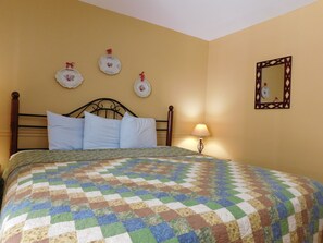 Iron/ironing board, free WiFi, bed sheets, wheelchair access