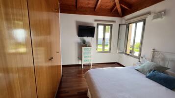 4 chambres, bureau, fer et planche Ă repasser, Wi-Fi gratuit