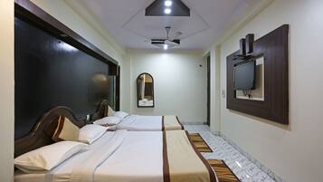 Standard Double or Twin Room, 1 Double Bed, Private Bathroom | Free WiFi