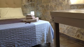 1 Schlafzimmer, Bügeleisen/Bügelbrett, Reisekinderbett, kostenloses WLAN