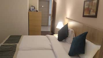 Comfort Studio, 1 Bedroom | Egyptian cotton sheets, premium bedding, down duvets