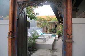 Property entrance - Sadana Bali Guest House (Denpasar)