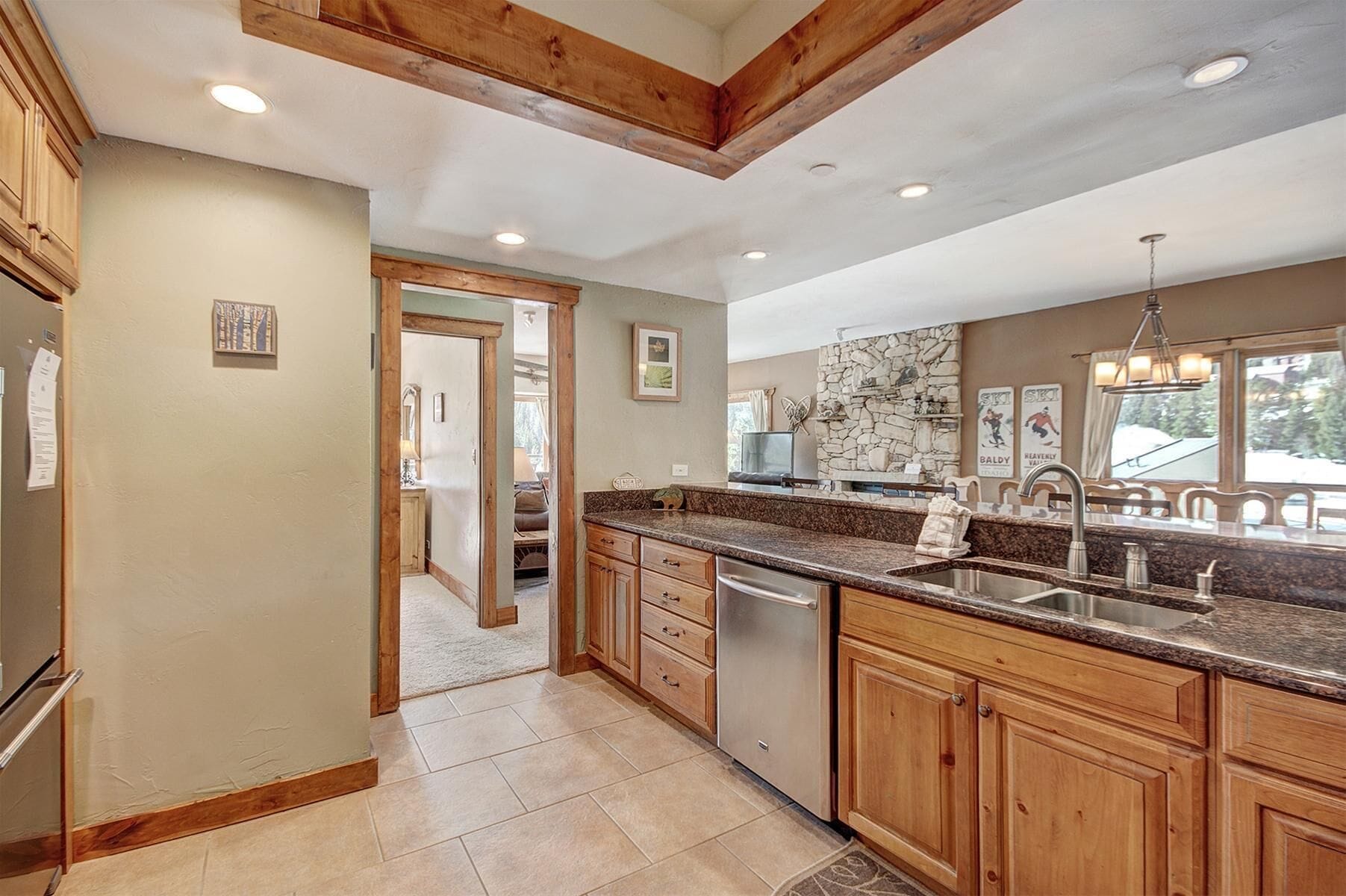 Condo, Multiple Beds (Ten Mile Condo - Best in Breck) | Private kitchen