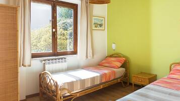 2 camere, ferro/asse da stiro, Wi-Fi gratuito, lenzuola