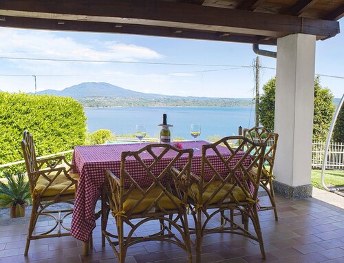 Villetta panoramic Lake view