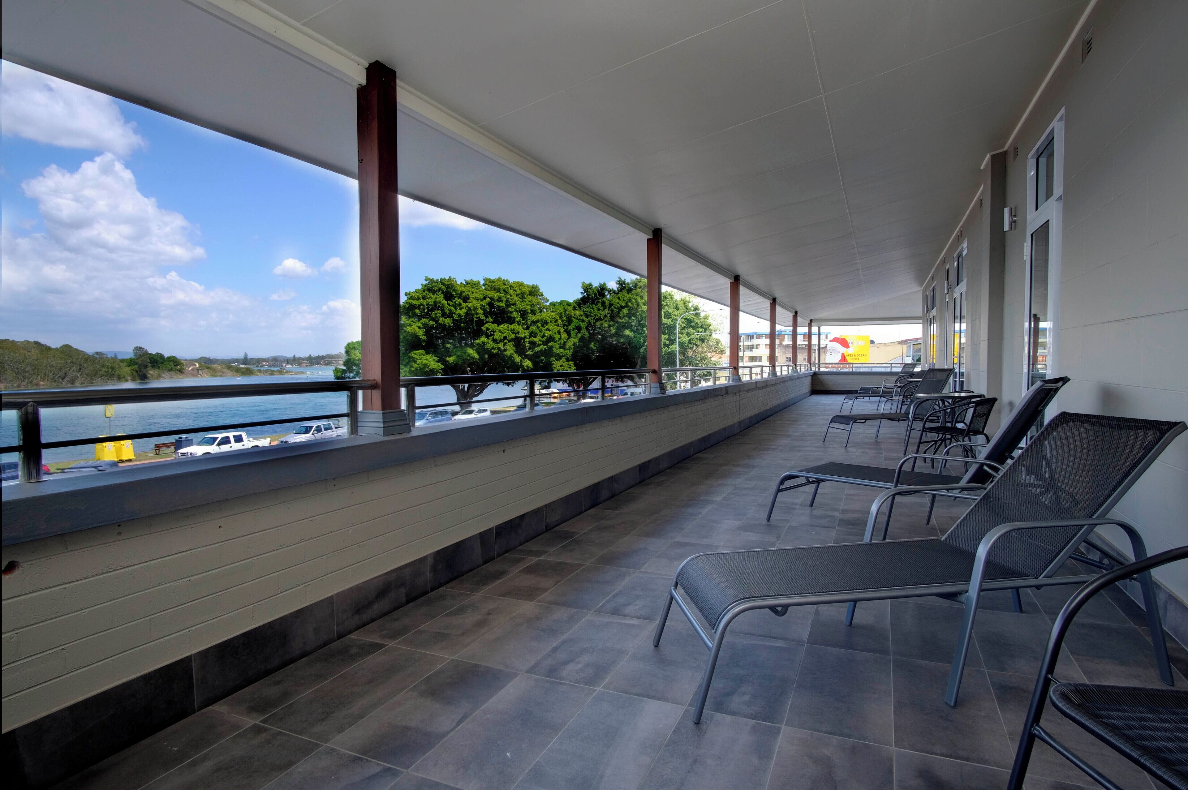 Deluxe Double Room, 1 Queen Bed, Ensuite, Lake View | Terrace/patio